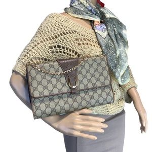 AUTHENTIC LARGE GUCCI CLUTCH WITH CHAIN STRAP